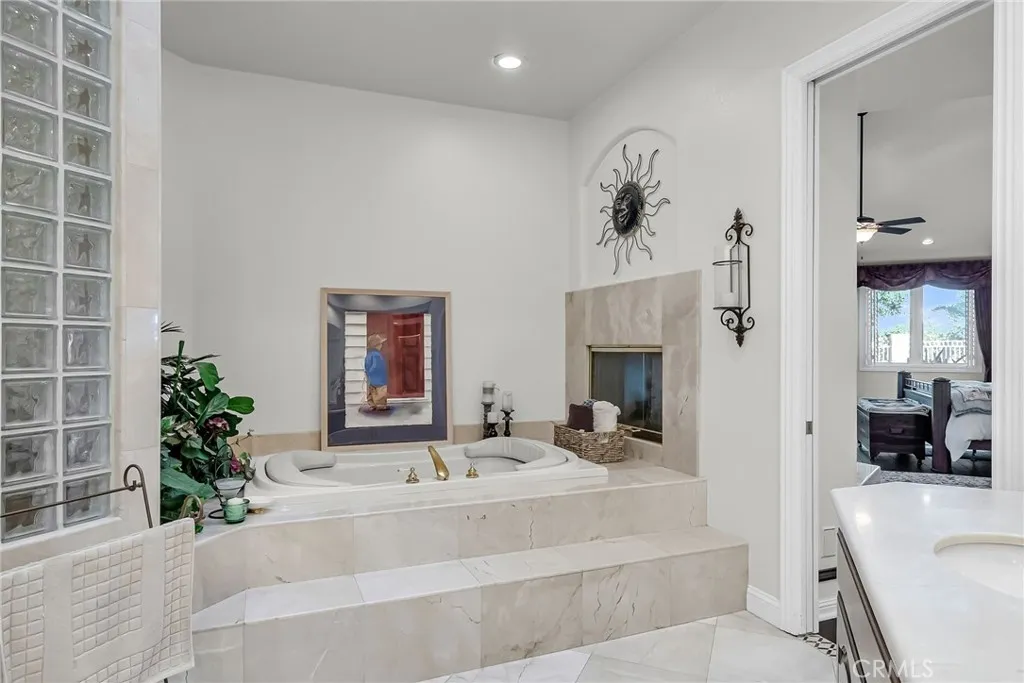 6872 Chartwell, Riverside, California 92506 home-pic-26